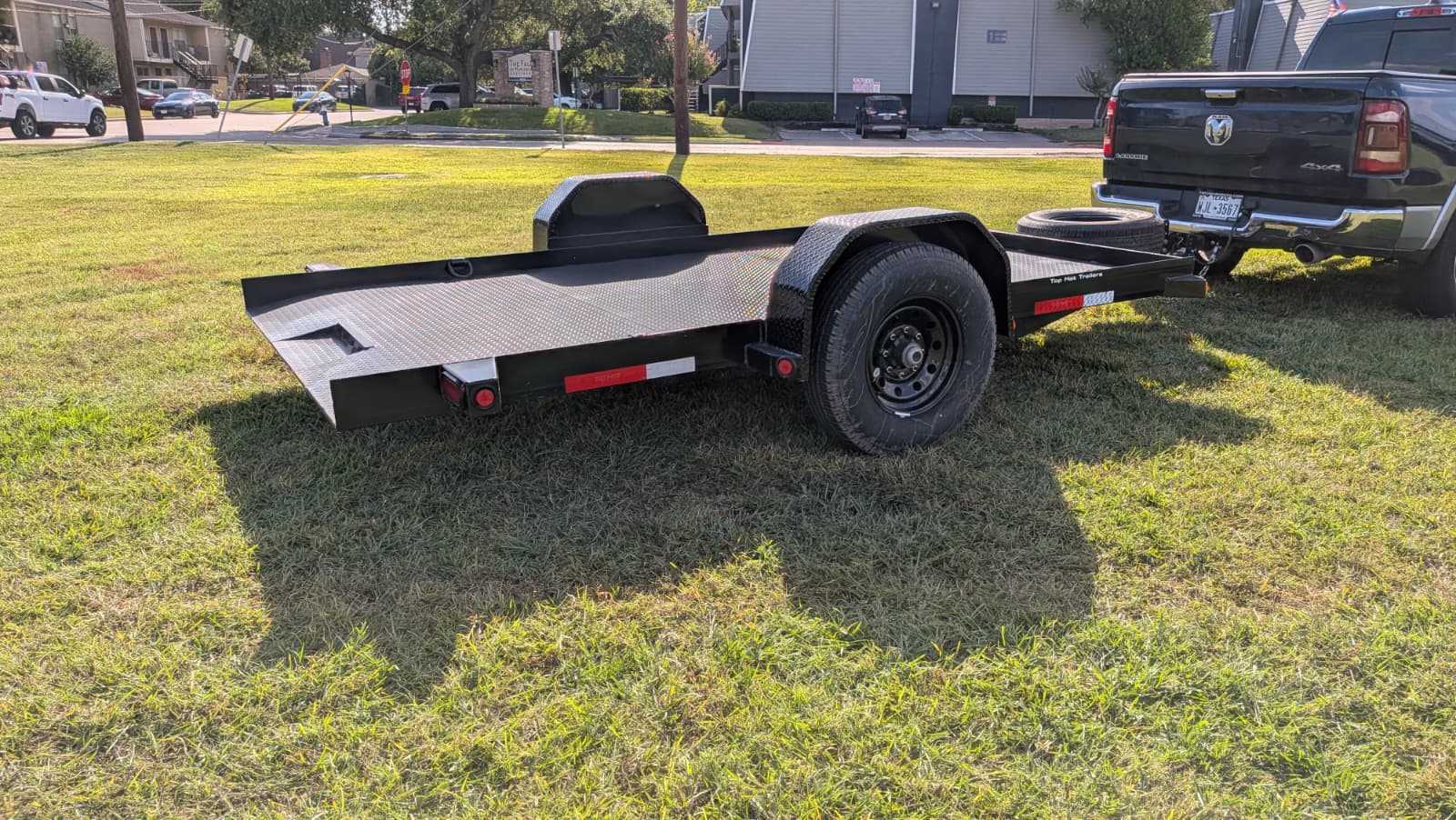 Equipment tilt trailer rental in Houston, TX