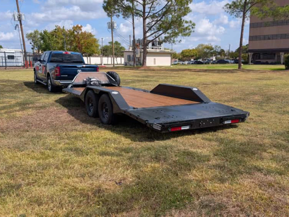 Go Haul LLC trailer rental lot in Houston, TX