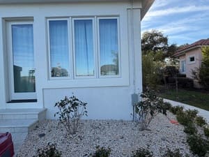 {{ custom_values.service_2 }} in {{custom_values.area_2})