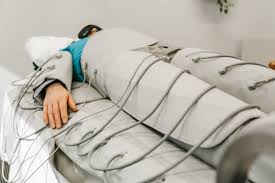 Flowpresso lymphatic therapy session at Longevity Gyms