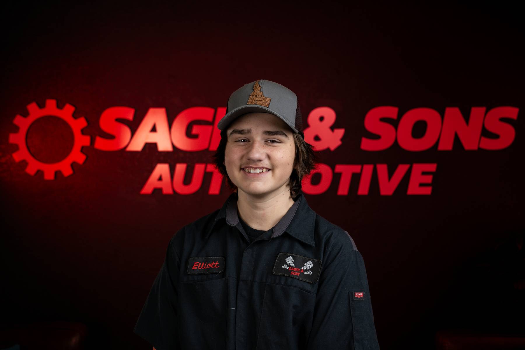 Elliott. Sager & Sons Auto