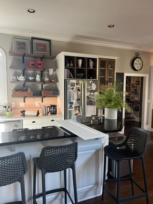 {{ custom_values.service_1 }} in {{custom_values.area_1})