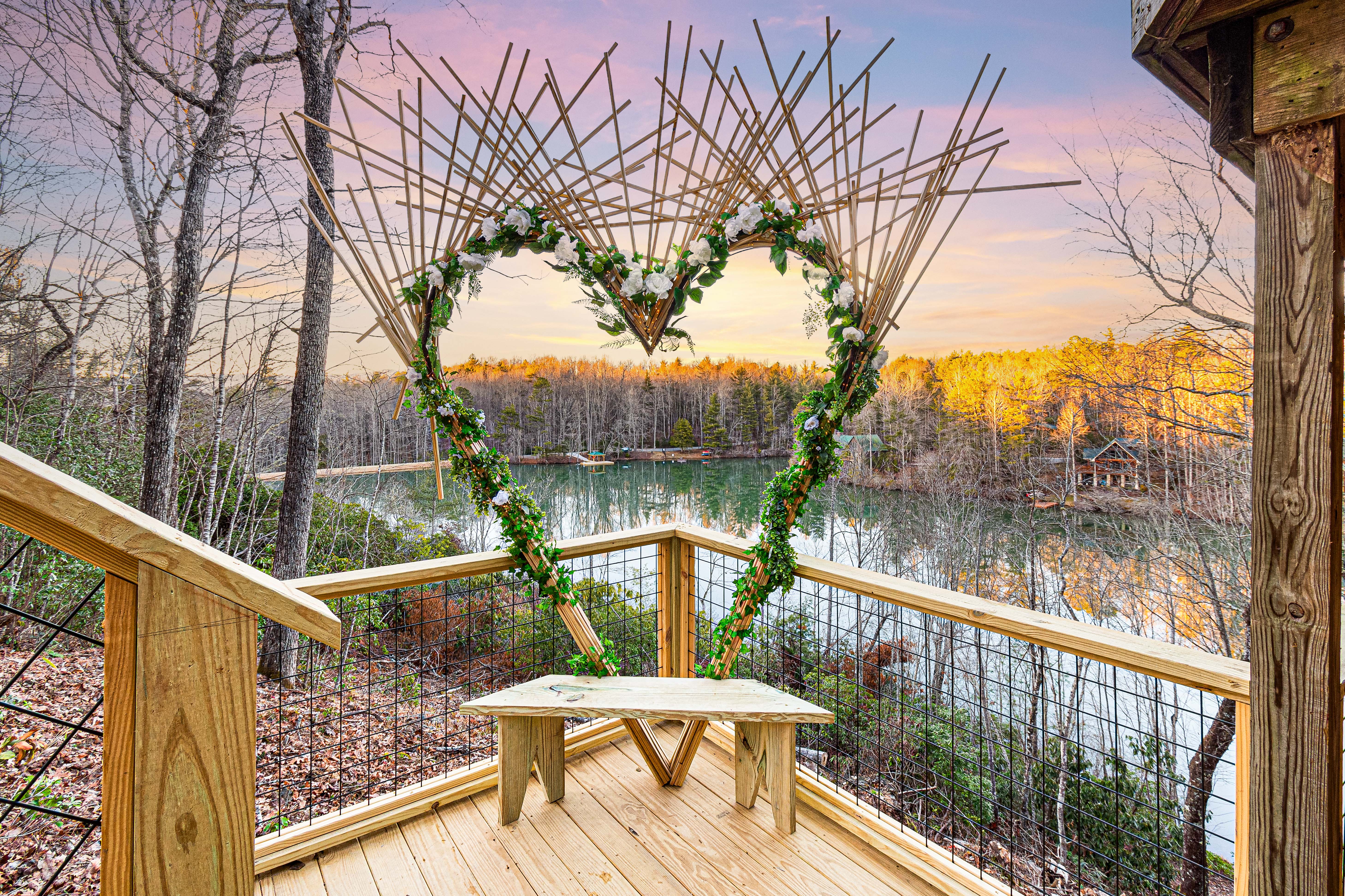 Lakefront view at TreeTop Lakehouse