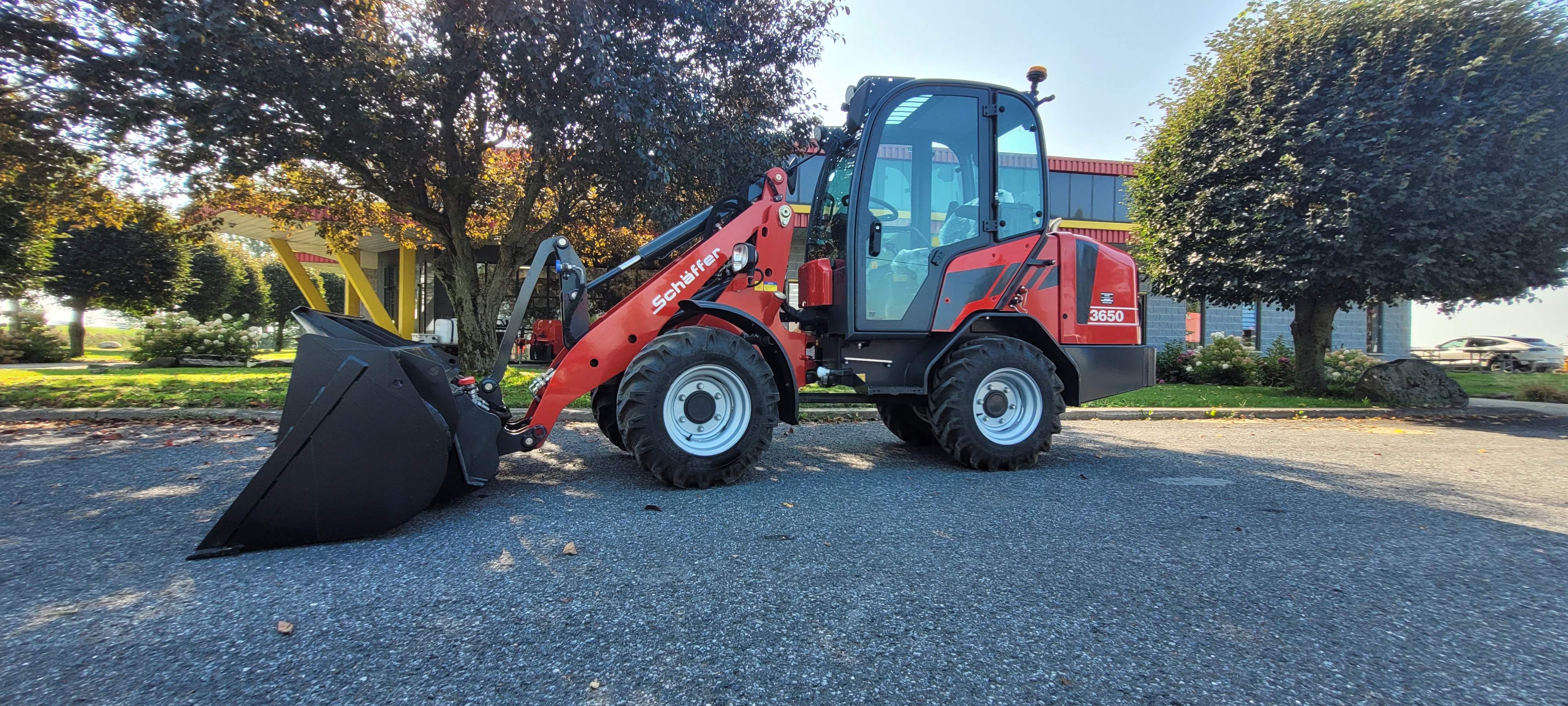 Chargeur sur roues 3650