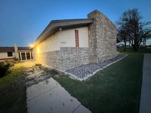 Pressure washing in 