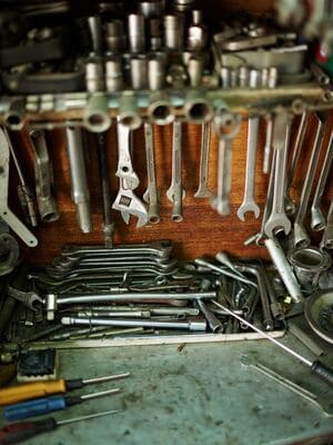 {{ custom_values.service_4 }} in {{custom_values.area_3})