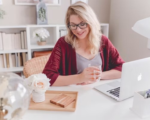 Online beauty learning