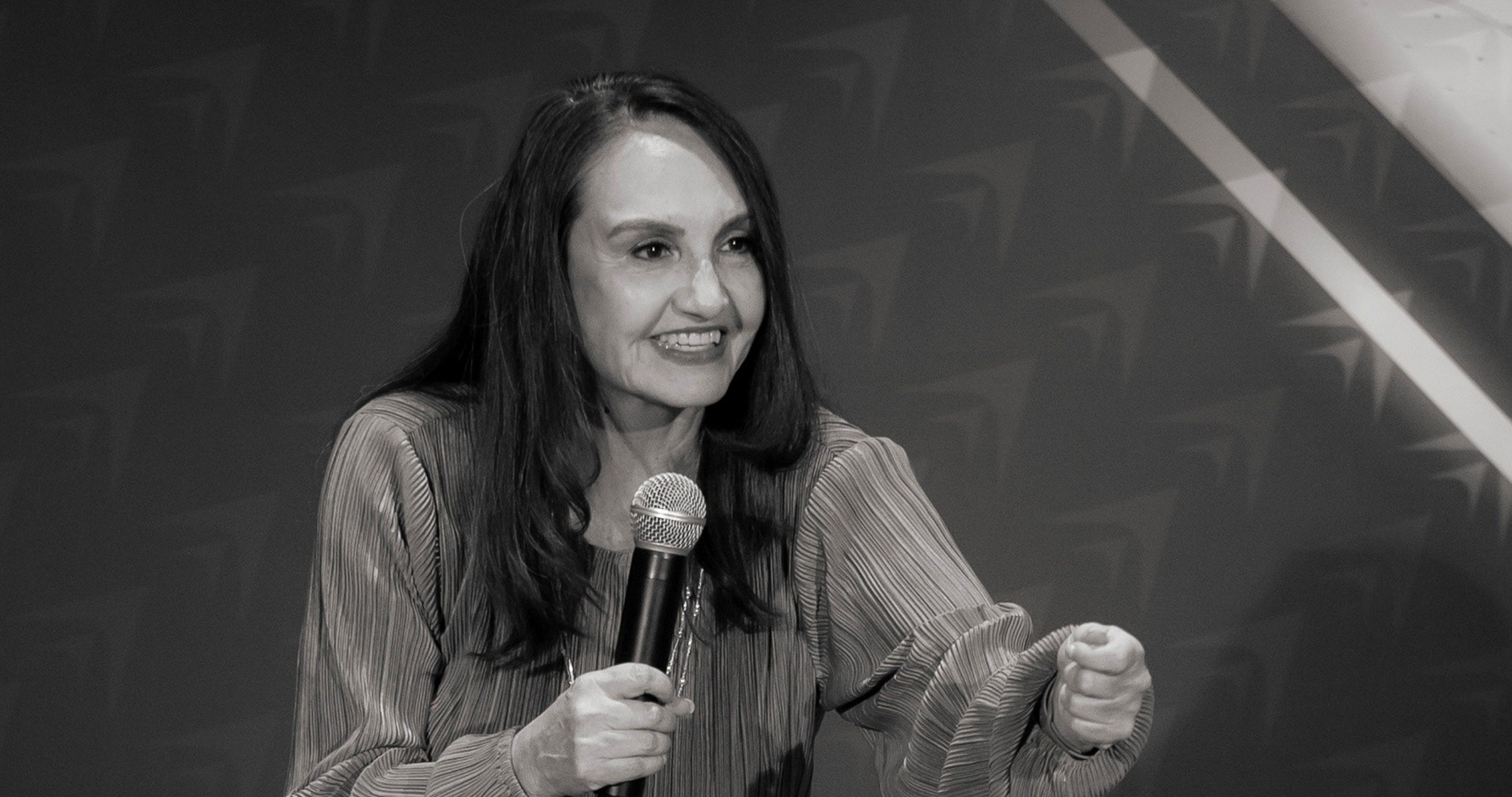 Catalina Salazar speaking on stage