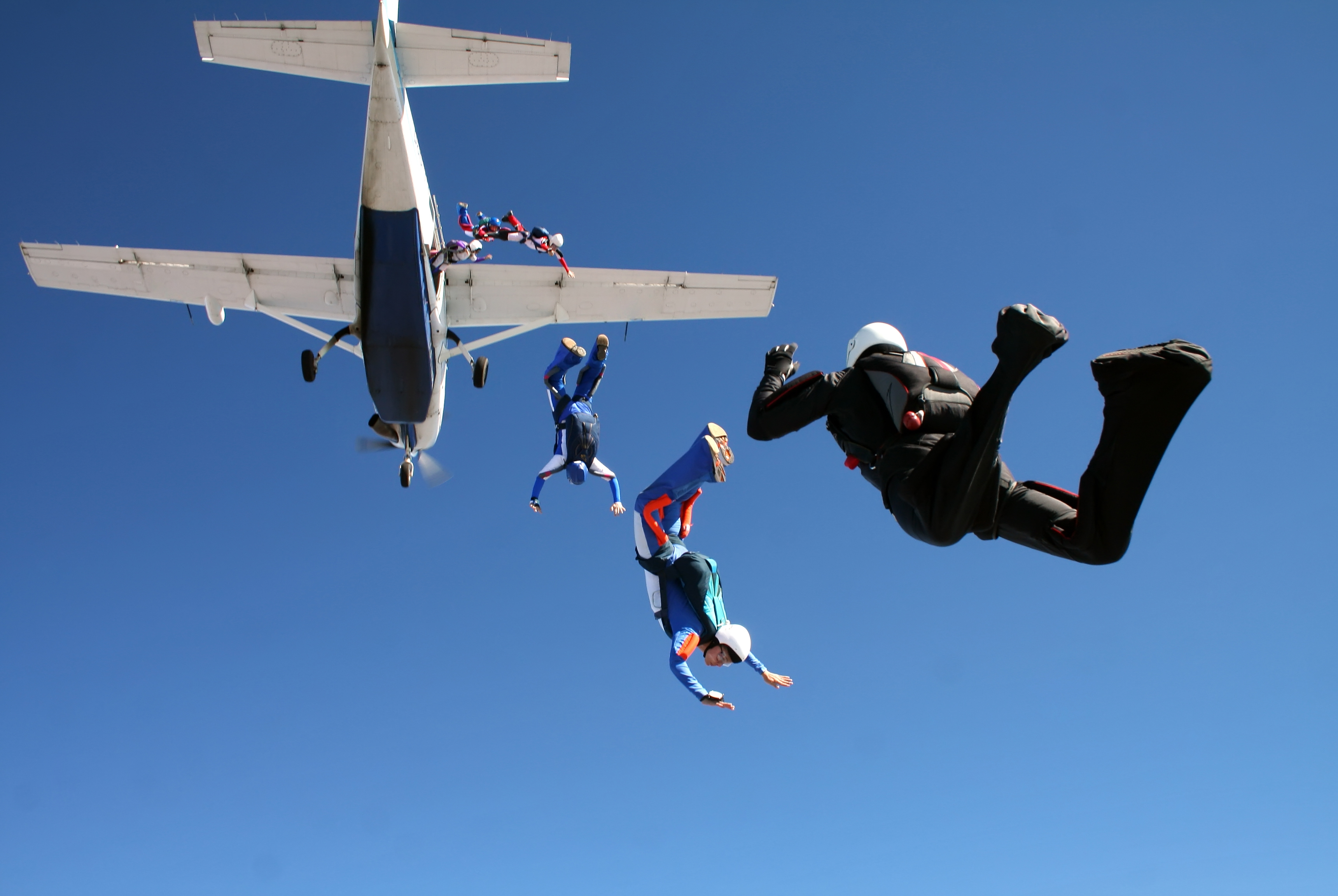 Skydiving Skydiving