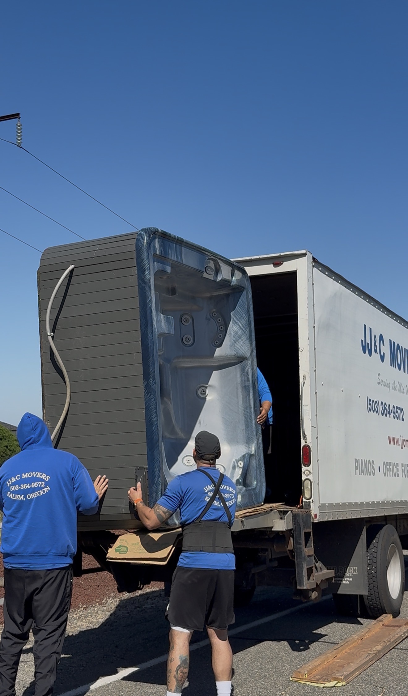 JJ & C Movers