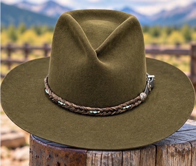 Tracy Delmar Boutique hat