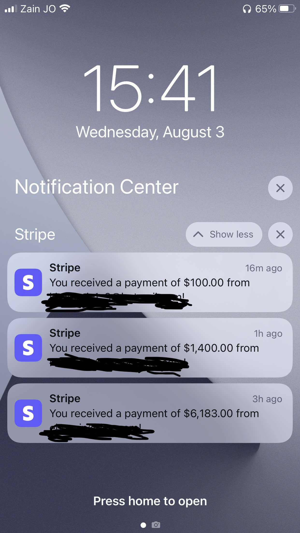 إشعارات دفع Stripe متتالية على شاشة الهاتف