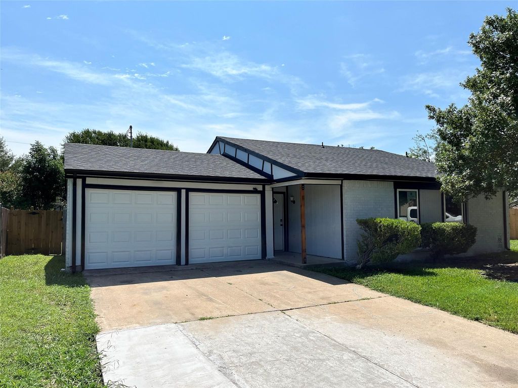 2517 Clearwood Dr, Arlington TX - Leased Aug 2025