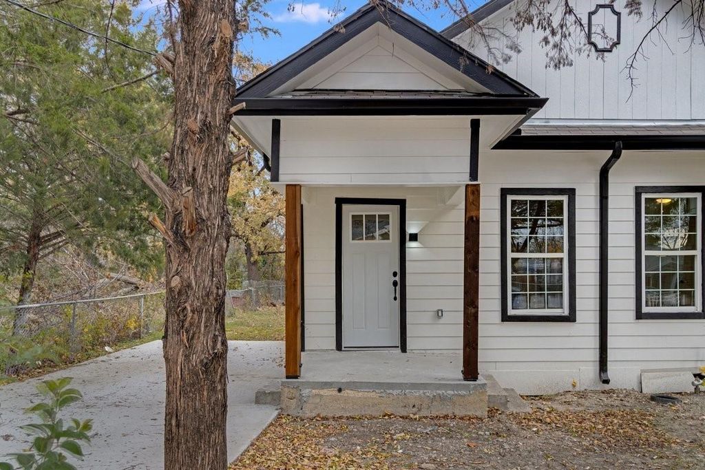 3838 Peoria St A, Dallas TX - Leased Feb 2026