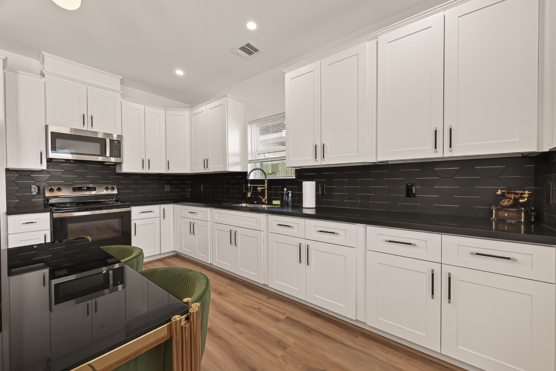 20/20 co-living shared kitchen
