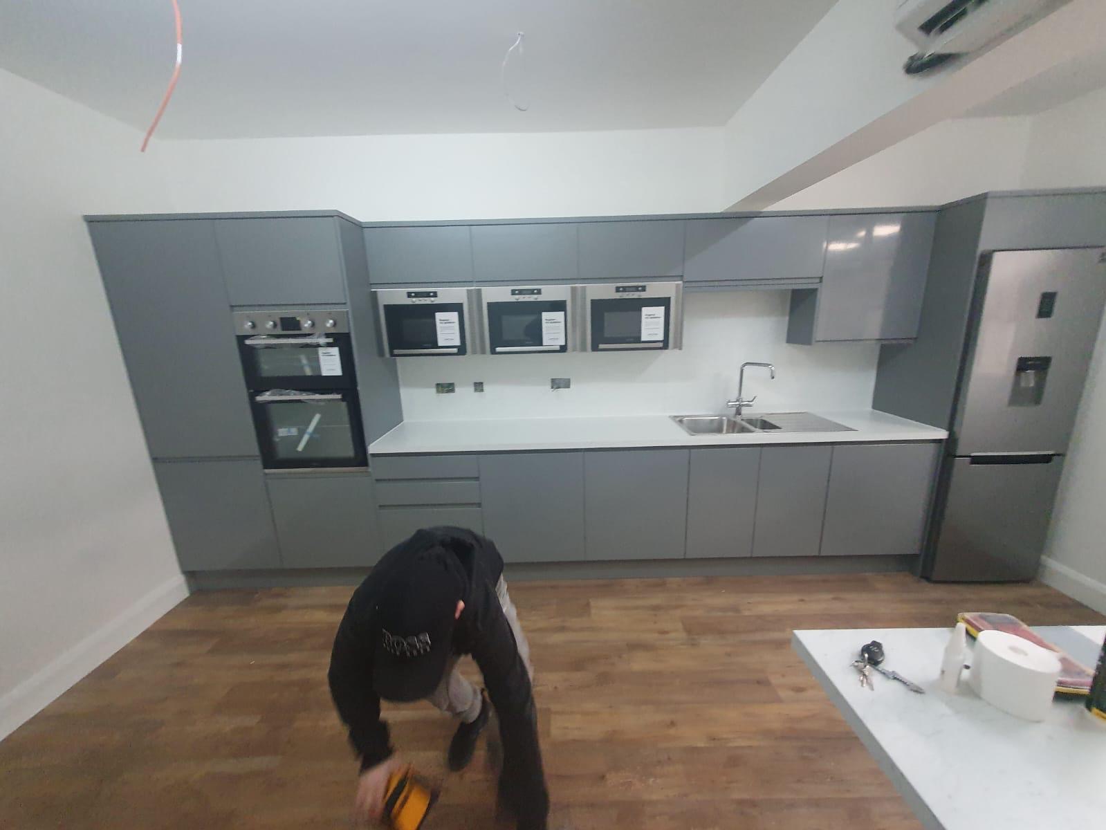 Kitchen & Bathroom