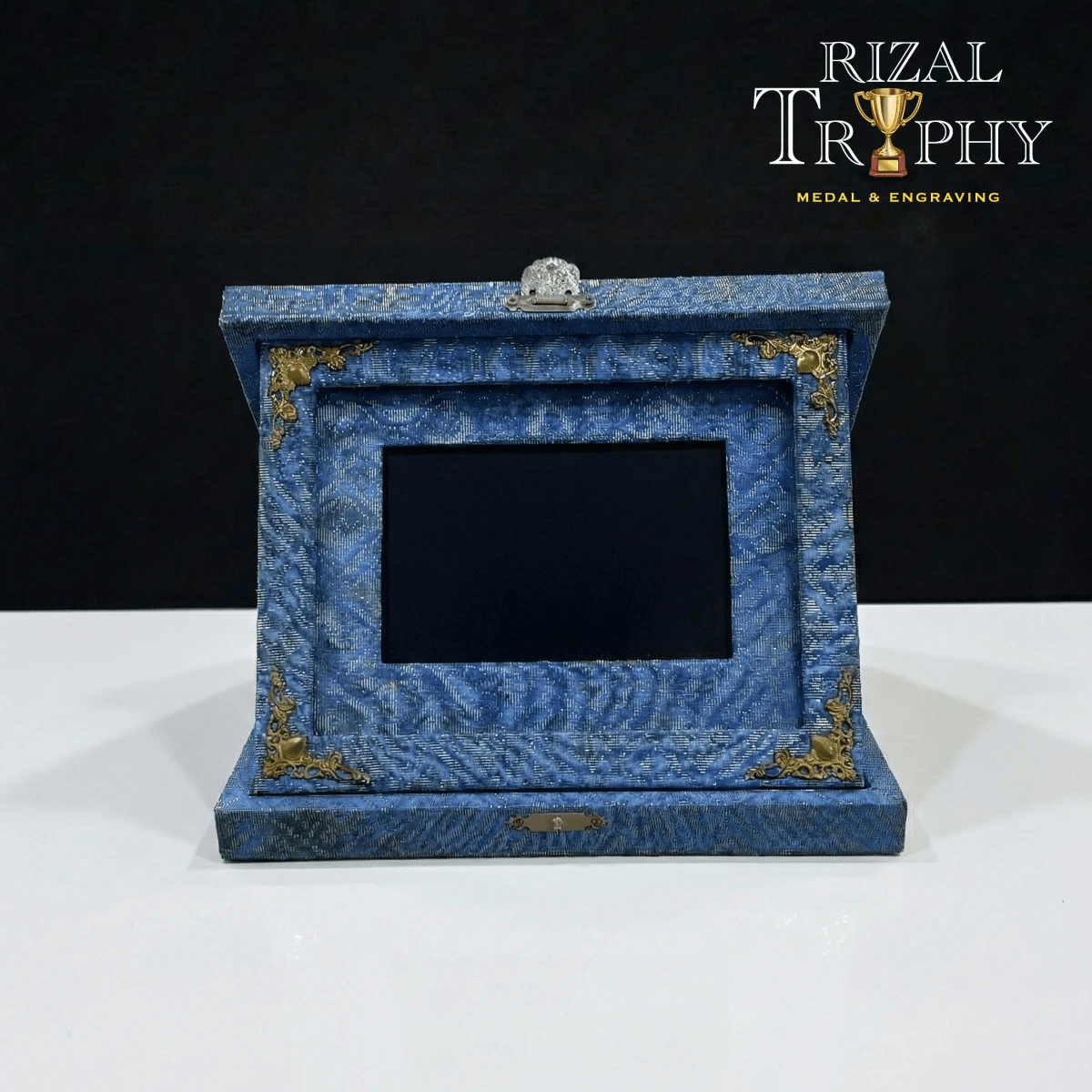 ROW-007 - Giftbox