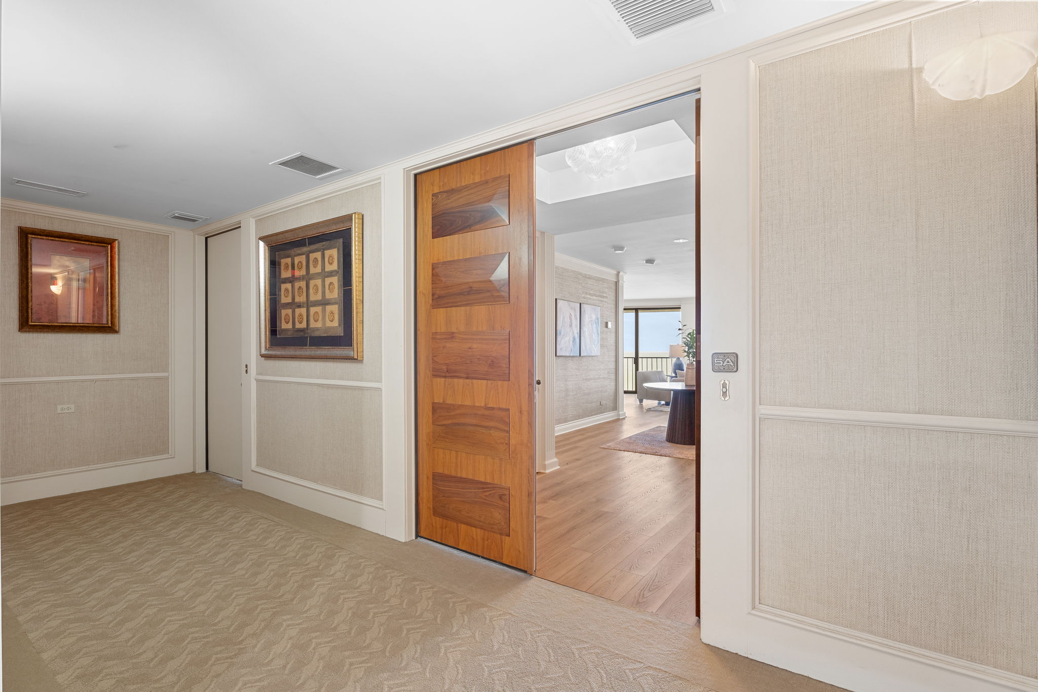 4500 Ocean Drive 5A interior view