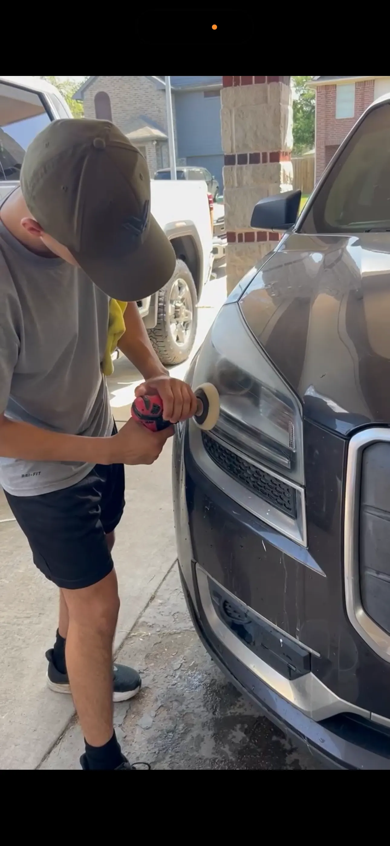 Professional paint polishing service