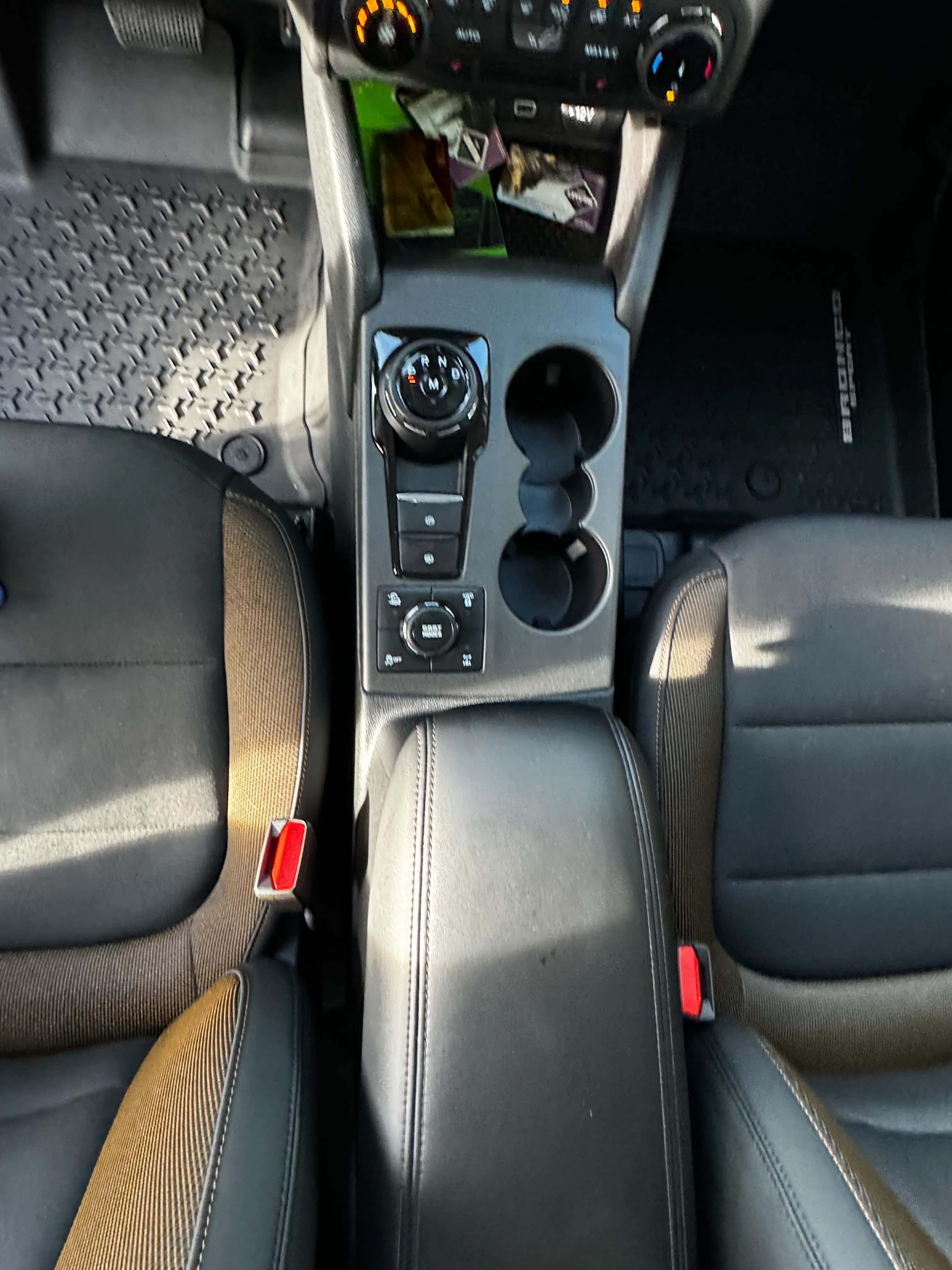 Interior car detailing service
