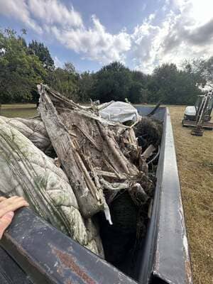 {{ custom_values.service_3 }} in {{custom_values.area_3})