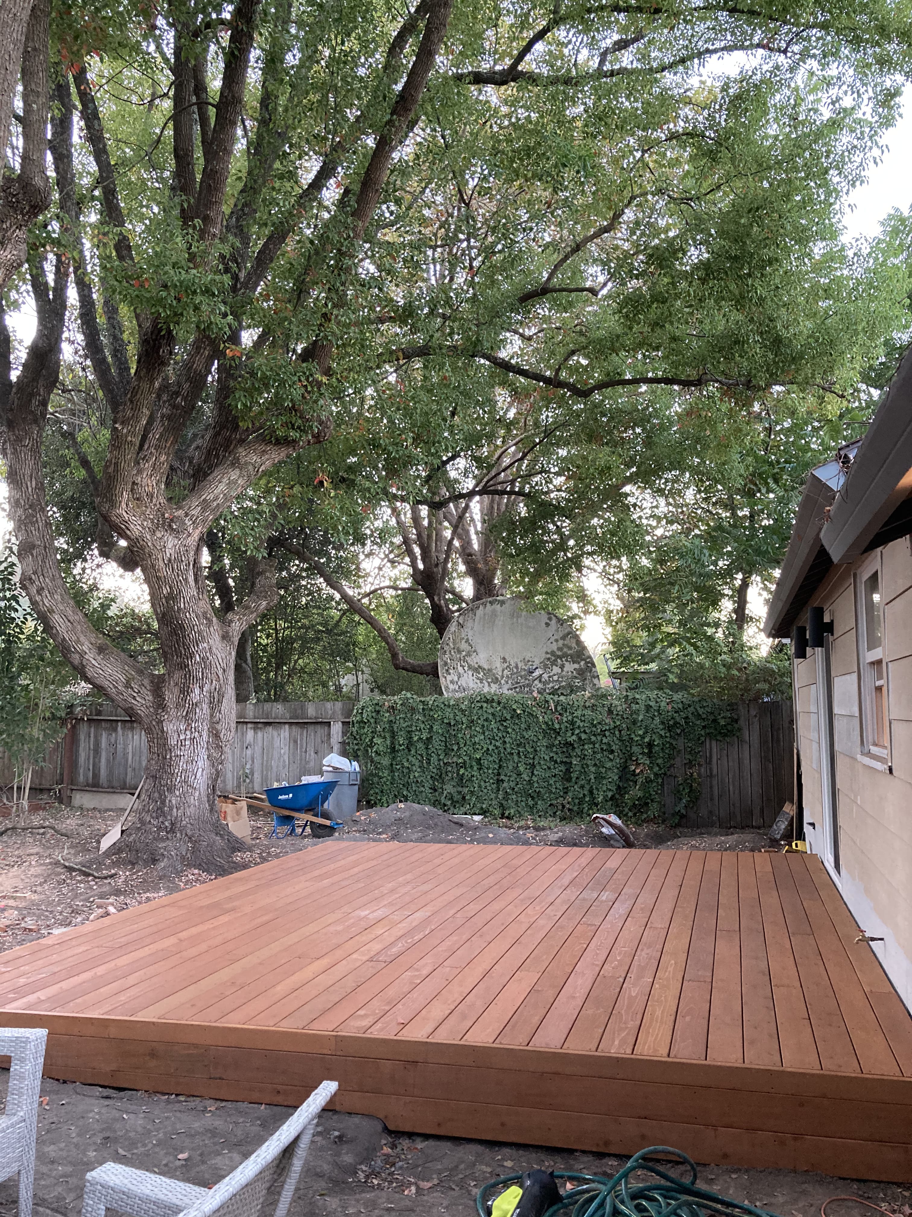 {{ custom_values.service_1 }} in {{custom_values.area_2})