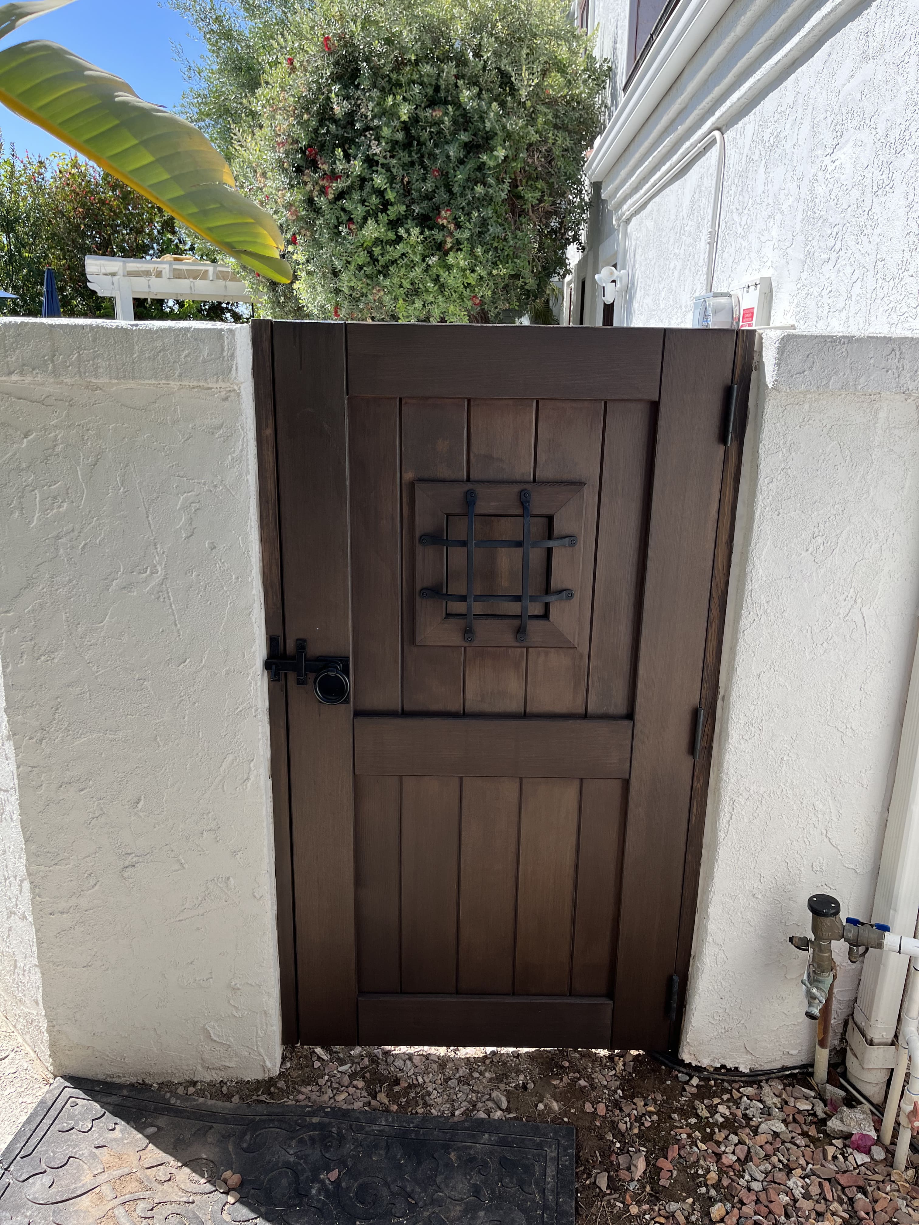 {{ custom_values.service_3 }} in {{custom_values.area_2})