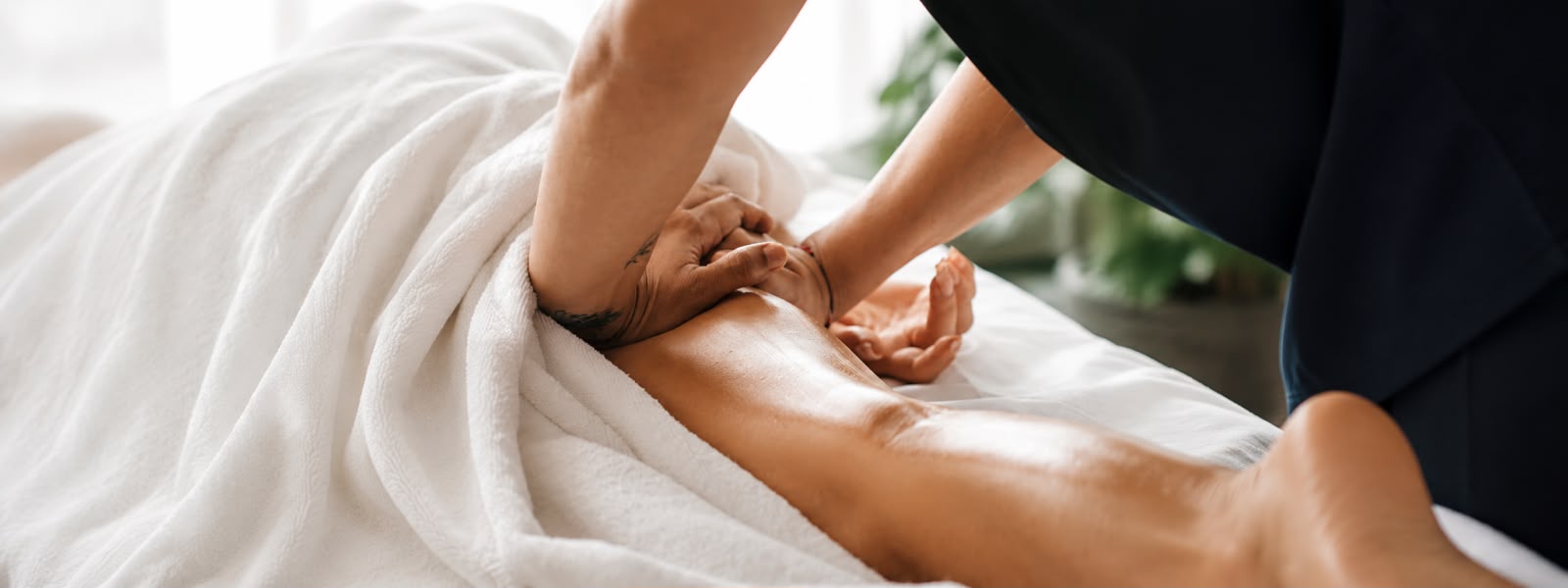 Anti-cellulite body massage