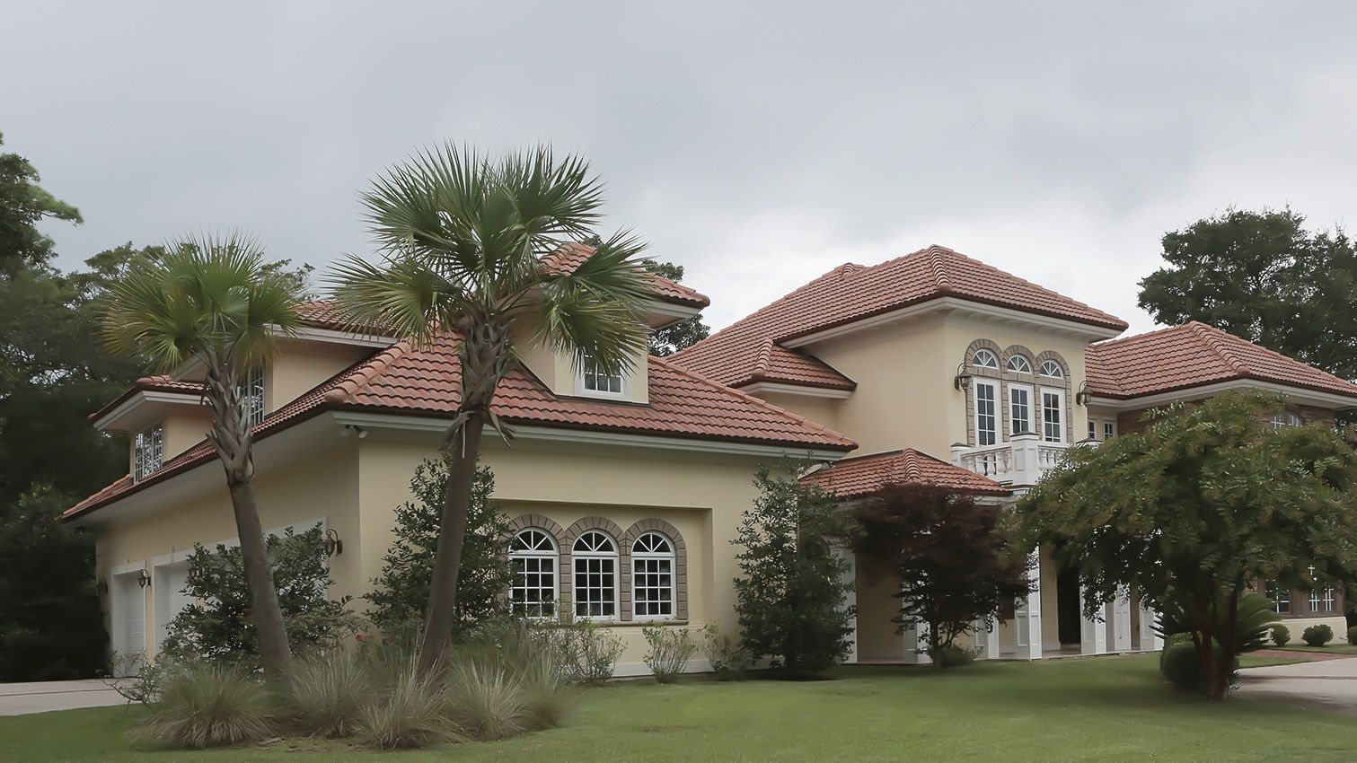 Finished tile roofing system