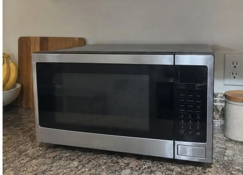 Countertop Microwaves after microwave repair in a customer's home