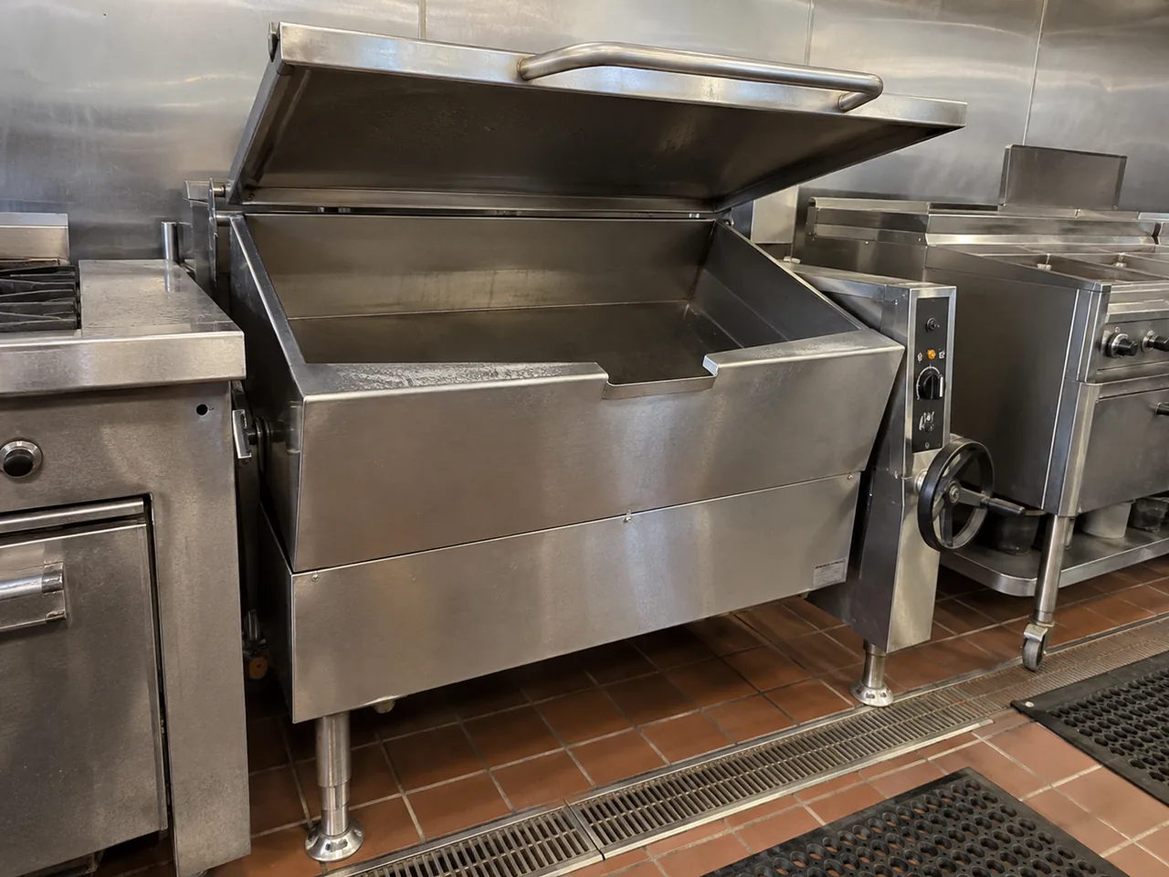 Installed gas tilt skillet after burner ignition service in Metro Atlanta