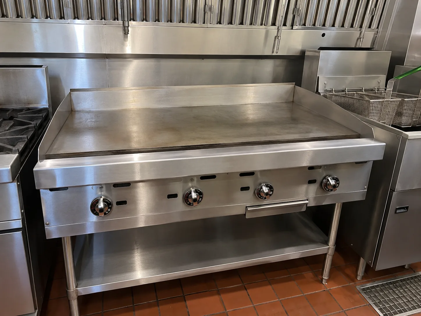 Thermostatic commercial griddle ready after calibration