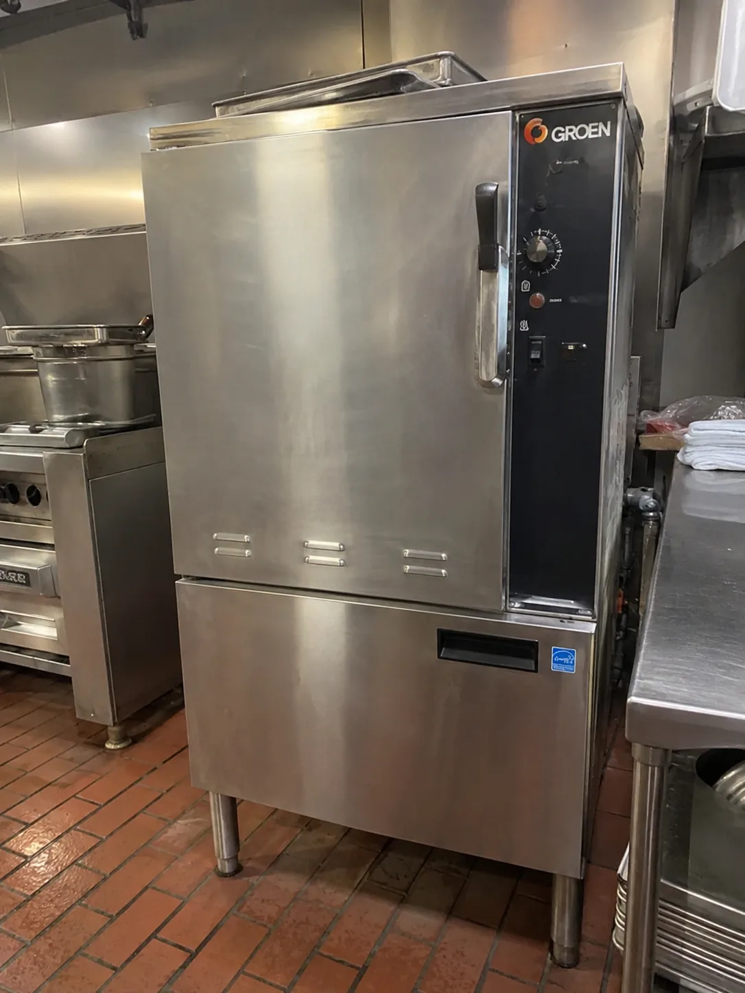 Groen commercial steamer after water fill service in Tampa