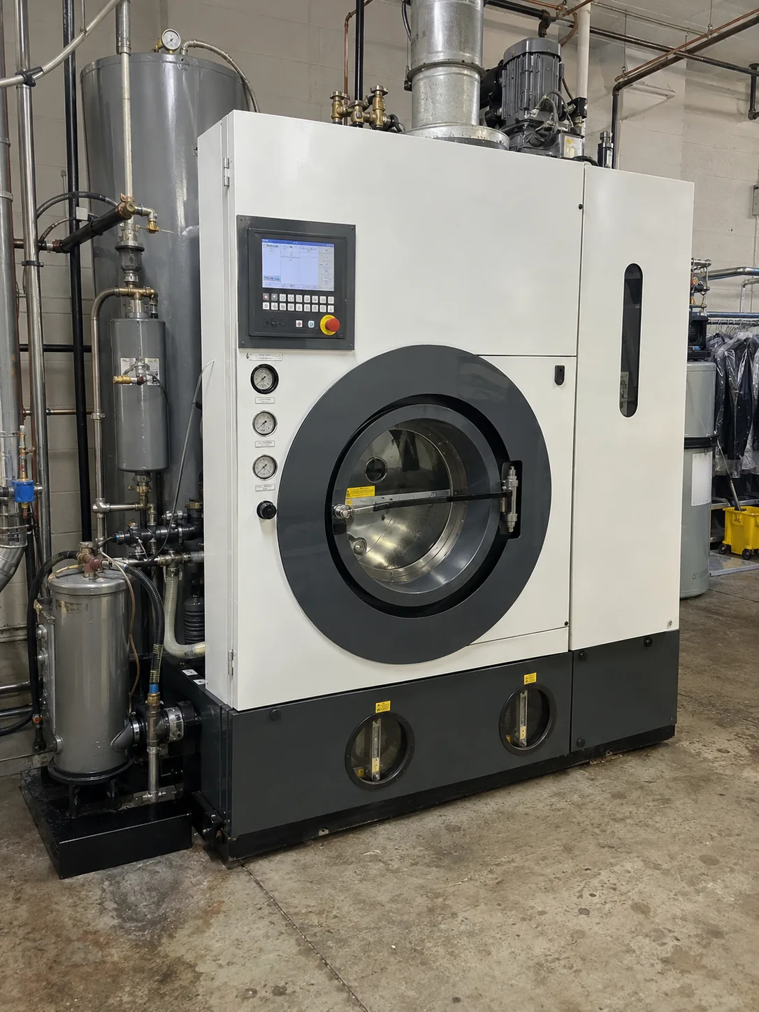 Dry-cleaning machine after drive repair