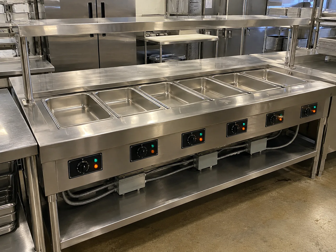 Six-well catering line after electrical service