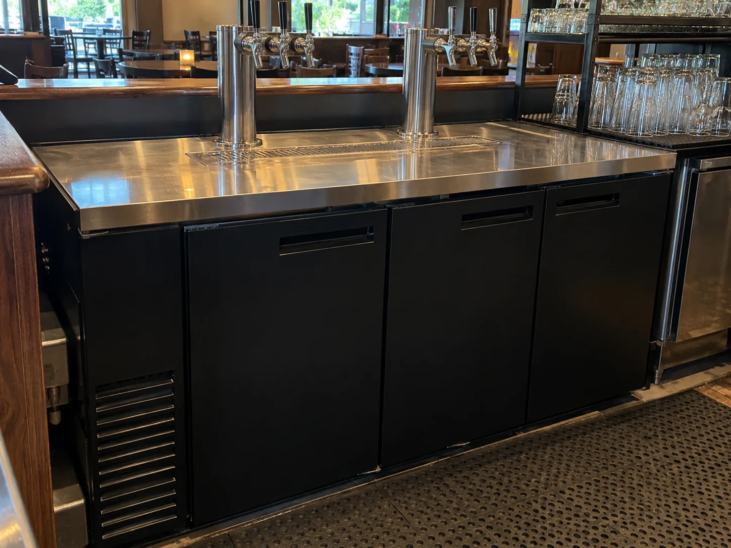 Four-tap dispenser after control repair