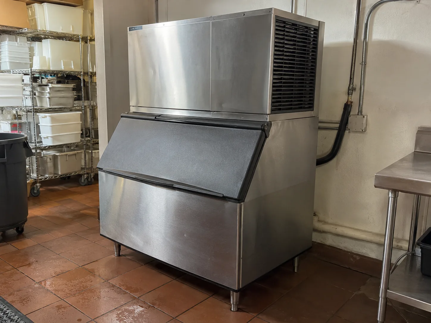 Air-cooled commercial ice machine after cooling service