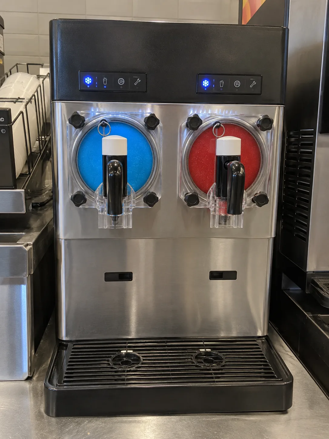 Dual-flavor frozen beverage dispenser after service