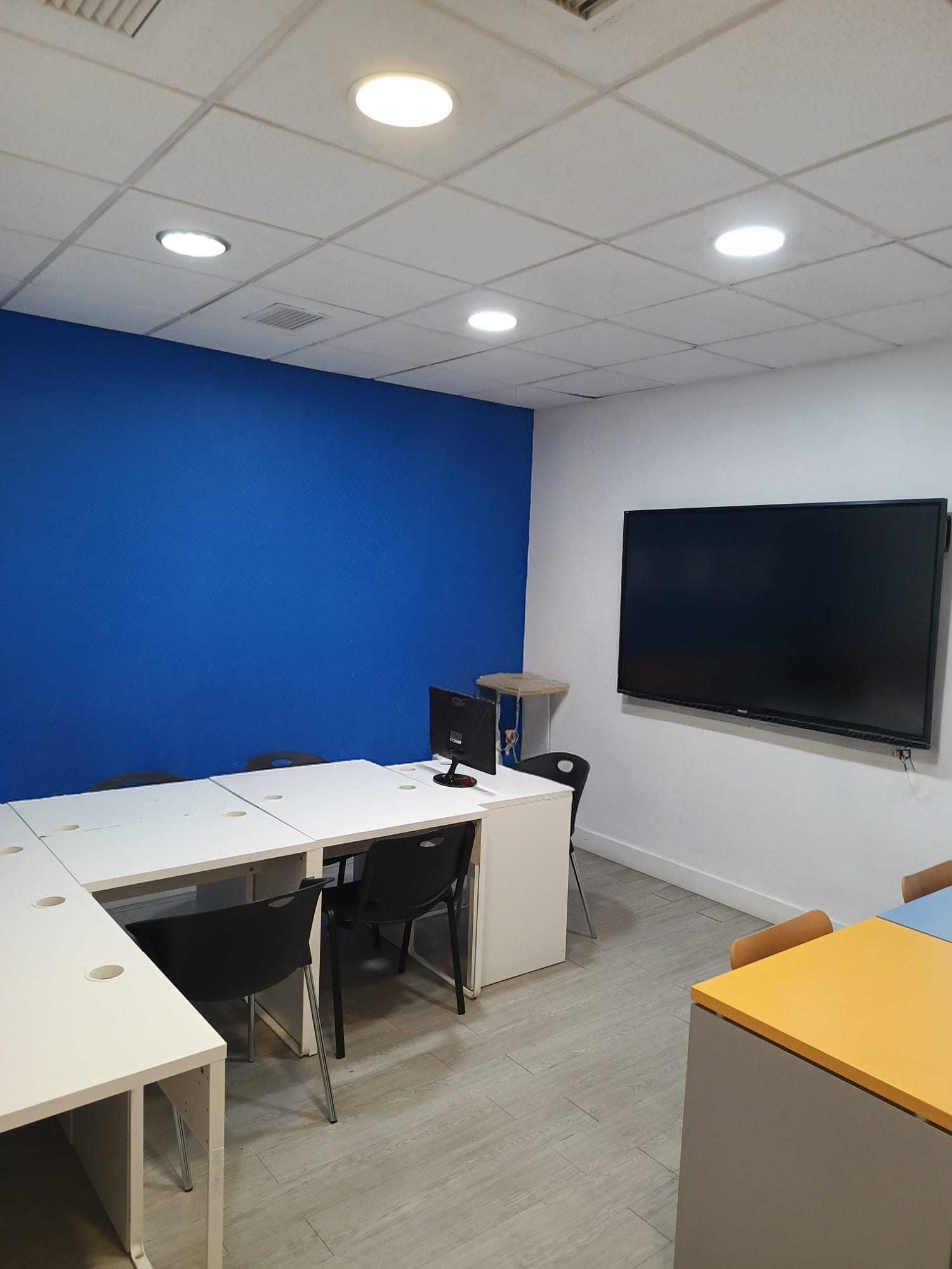 Aula tecnológica equipada