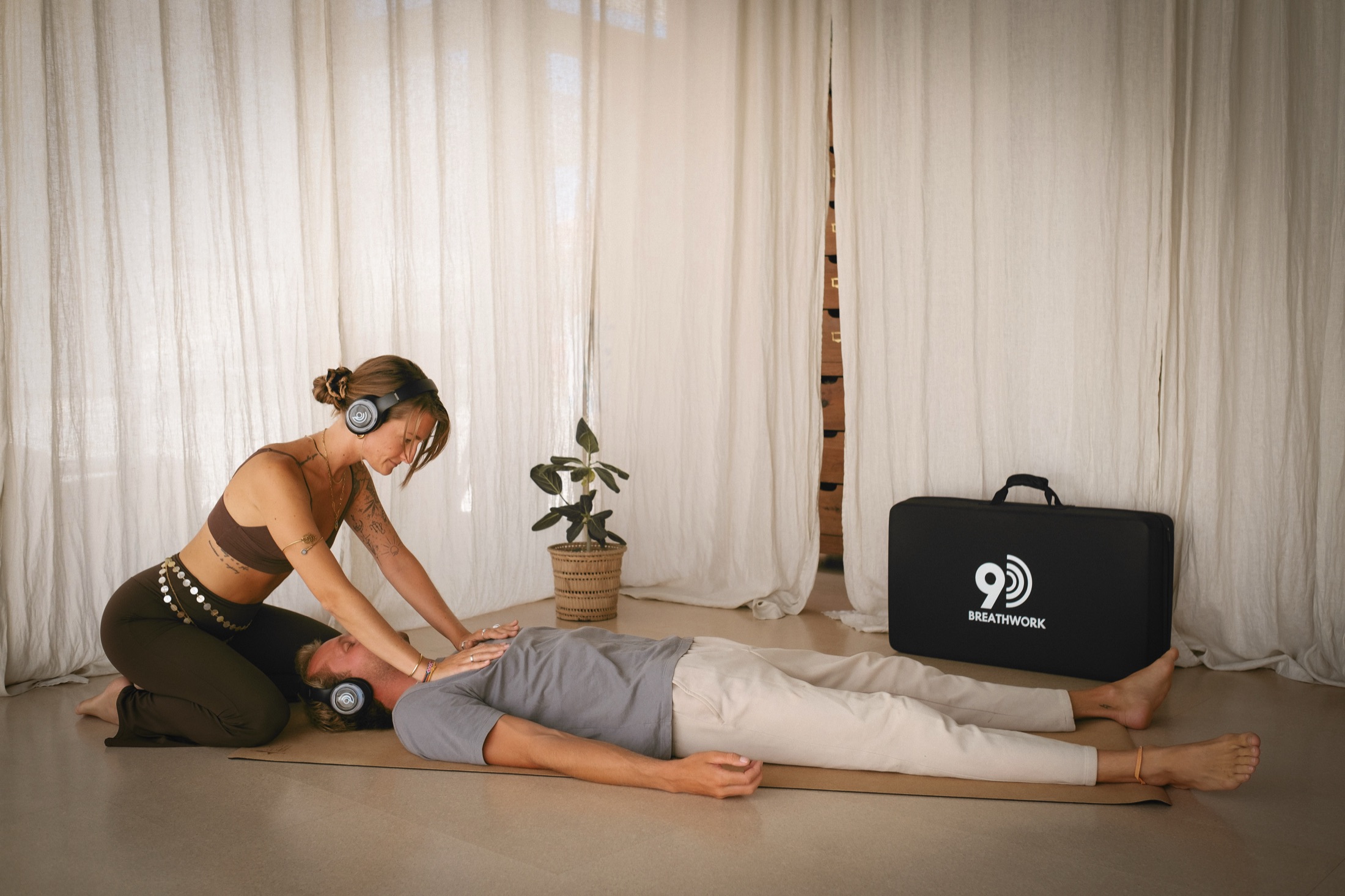 Jules facilitating a 9D Breathwork journey