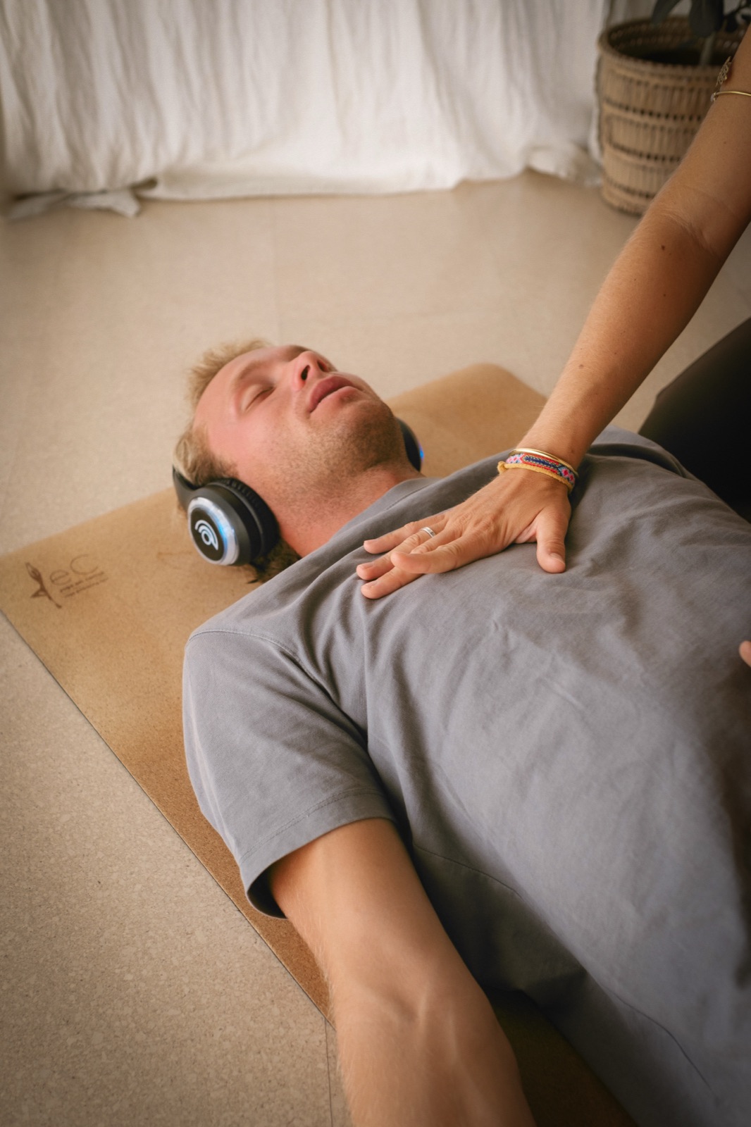 Jules facilitating a 9D Breathwork session