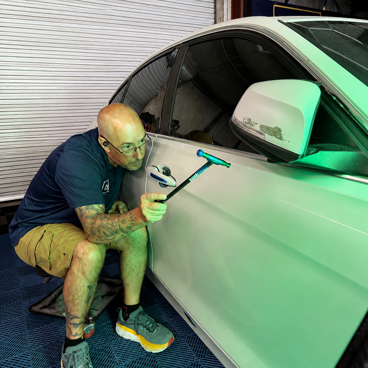 Minor collision repair estimate for a damaged vehicle
