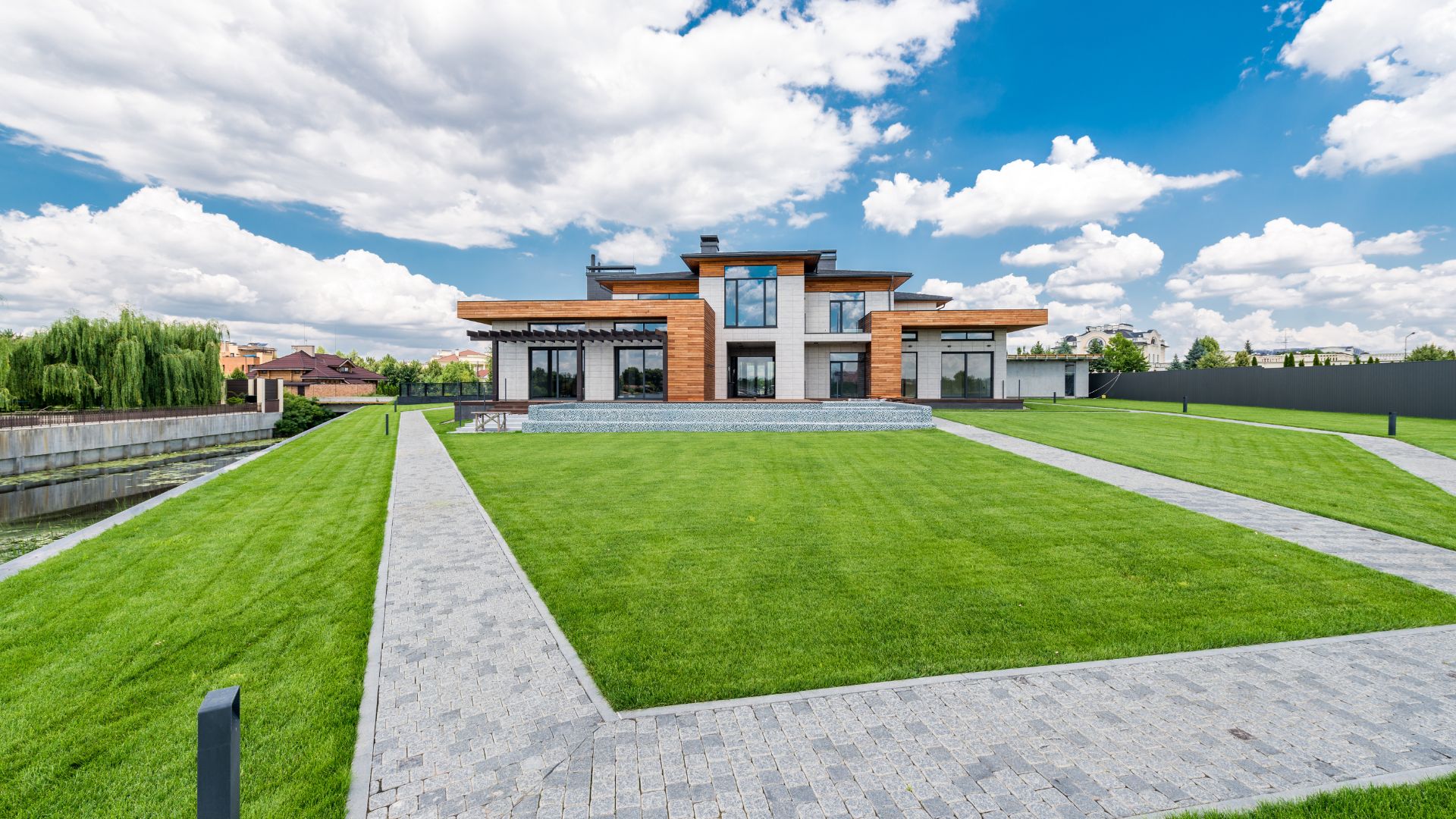 landscaping in Davenport