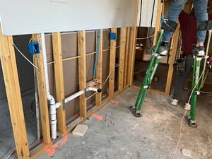 {{ custom_values.service_4 }} in {{custom_values.area_7})