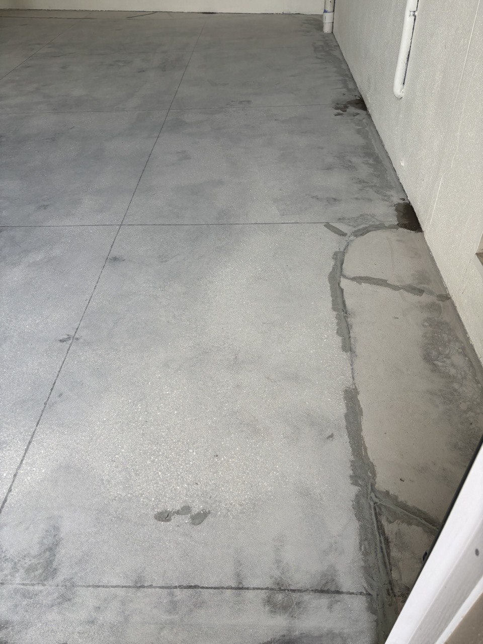 Before epoxy flake floor