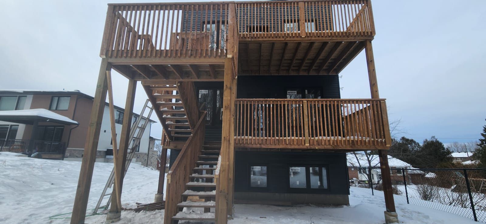 Custom deck framing and staircase Ottawa