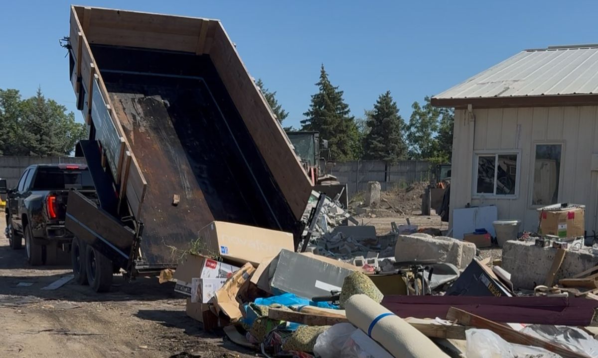 MNM Dump & Haul junk removal crew