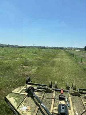 {{ custom_values.service_3 }} in {{custom_values.area_3})