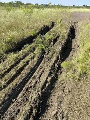 Right-of-way & overflow acreage in DFW