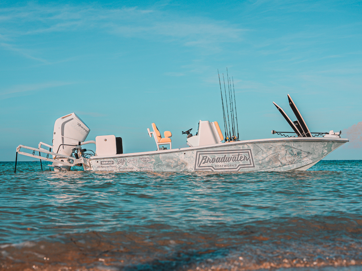 Broadwater 25 Bay Cat